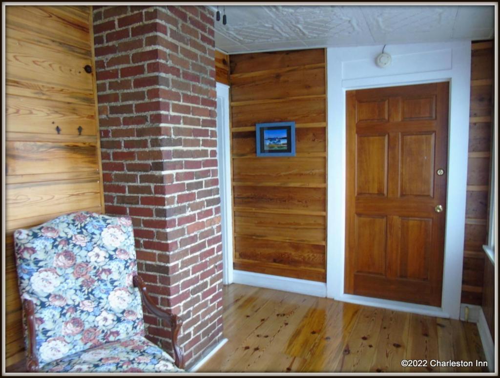 The Charleston Inn Hendersonville Nc Bagian luar foto