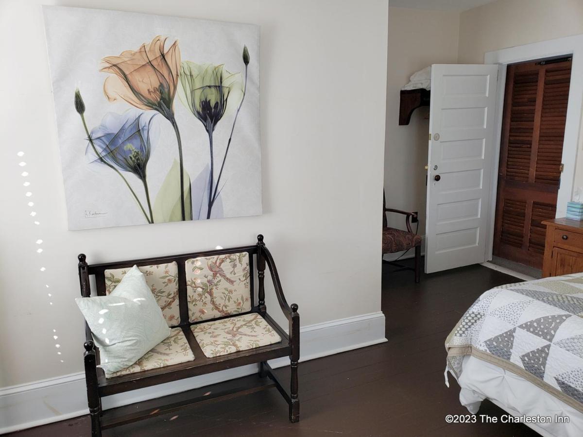 The Charleston Inn Hendersonville Nc Bagian luar foto