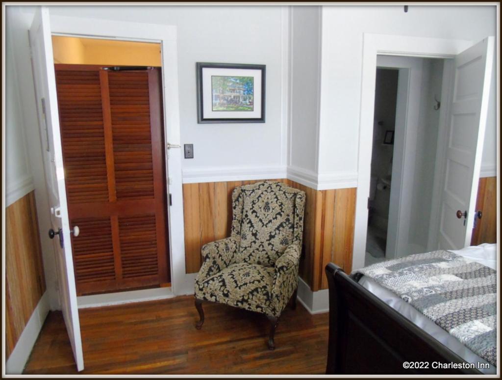 The Charleston Inn Hendersonville Nc Bagian luar foto
