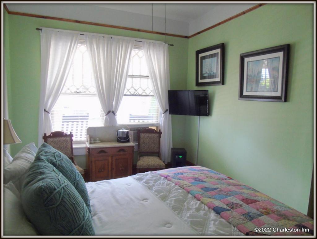 The Charleston Inn Hendersonville Nc Bagian luar foto